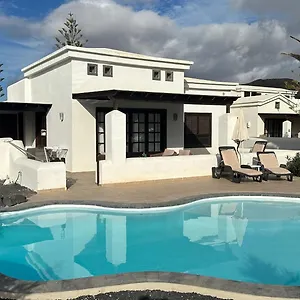 https://casa-sophia-playa-blanca-lanzarote.in-canary-islands.com